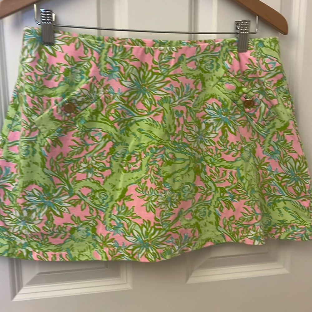 Lilly Pulitzer Chimply Chic Print Skort M pink and green